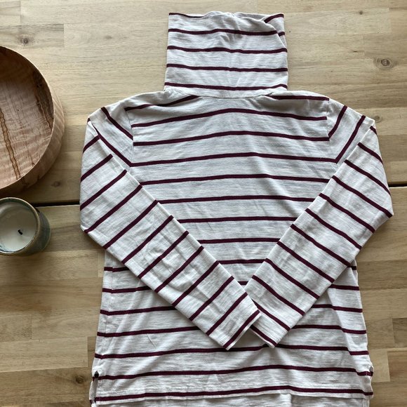 Madewell Turtleneck - Picture 4 of 7